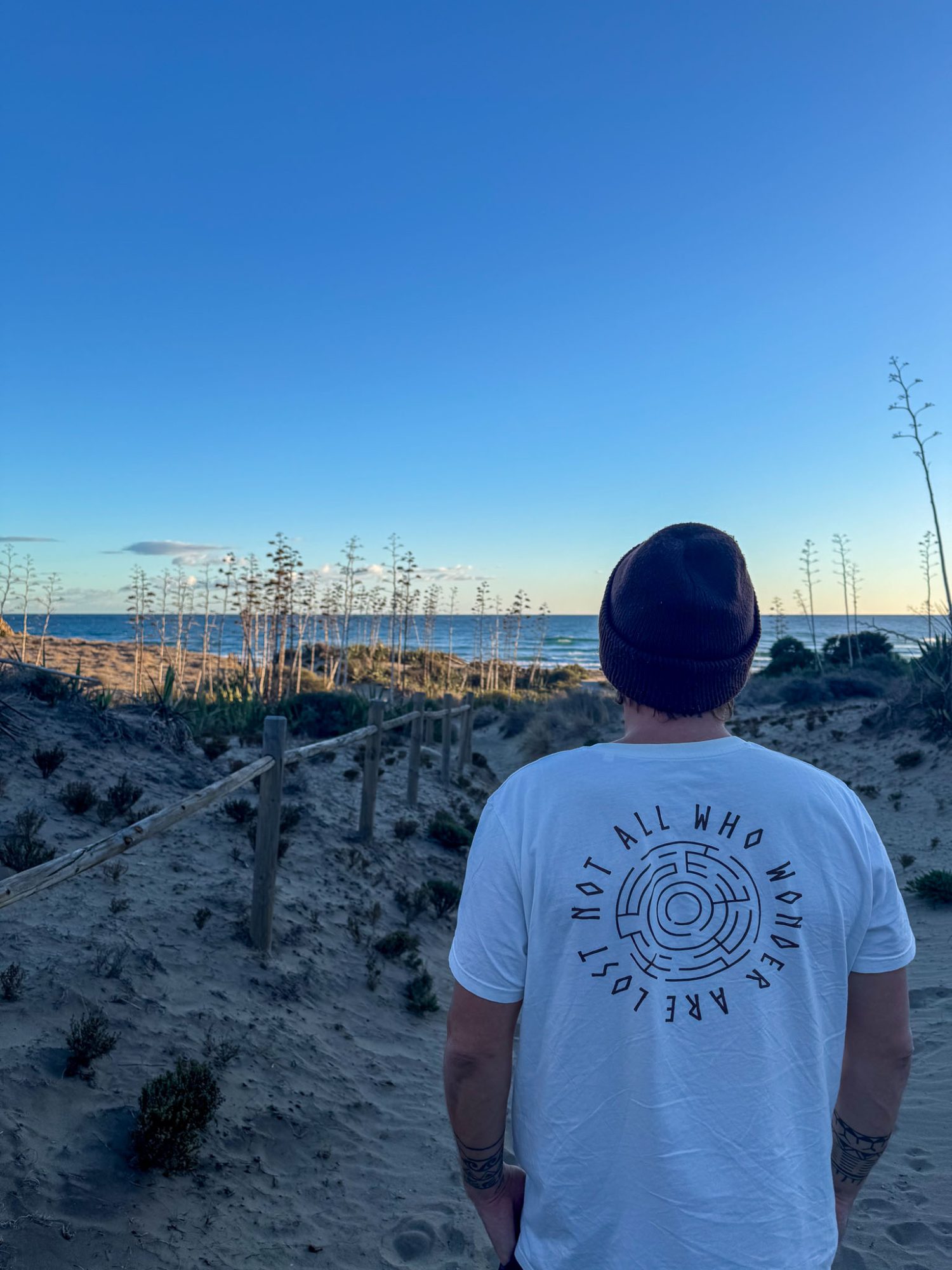 Camino de acceso a la Cala de El Barronal cerca de San José